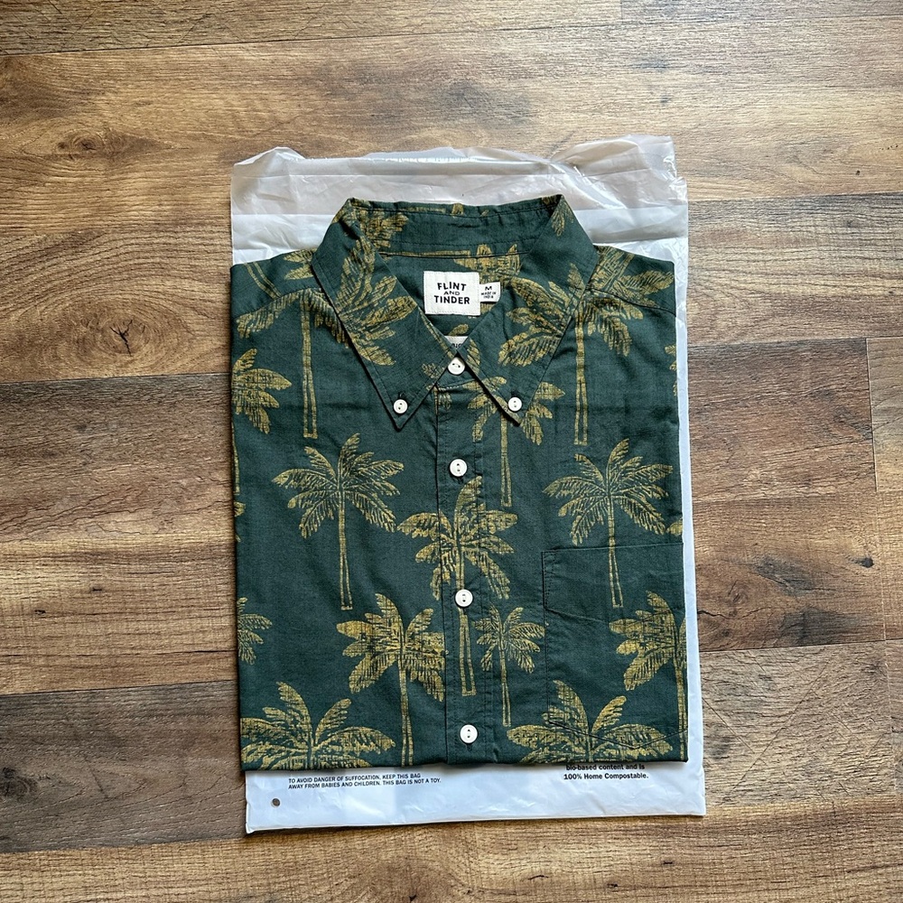 Flint and Tinder Classic Slub Palm Shirt NEW
